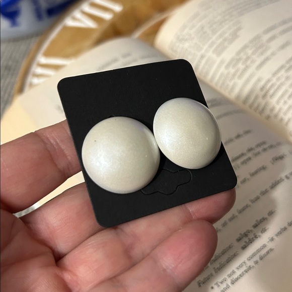 White pearlescent round earrings and lavender enamel triangle earrings BOTH - Picture 3 of 7